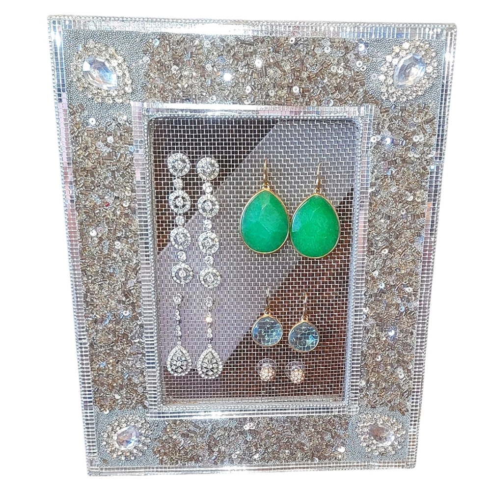 Elegant Silver Jewelry Organizer Mesh
